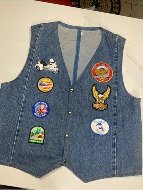 Vintage Men’s denim sleeveless motorcycle vest garment with patches